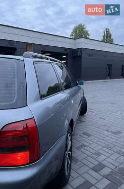 Универсал Audi A4 1998 в 