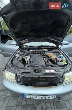 Универсал Audi A4 1998 в 
