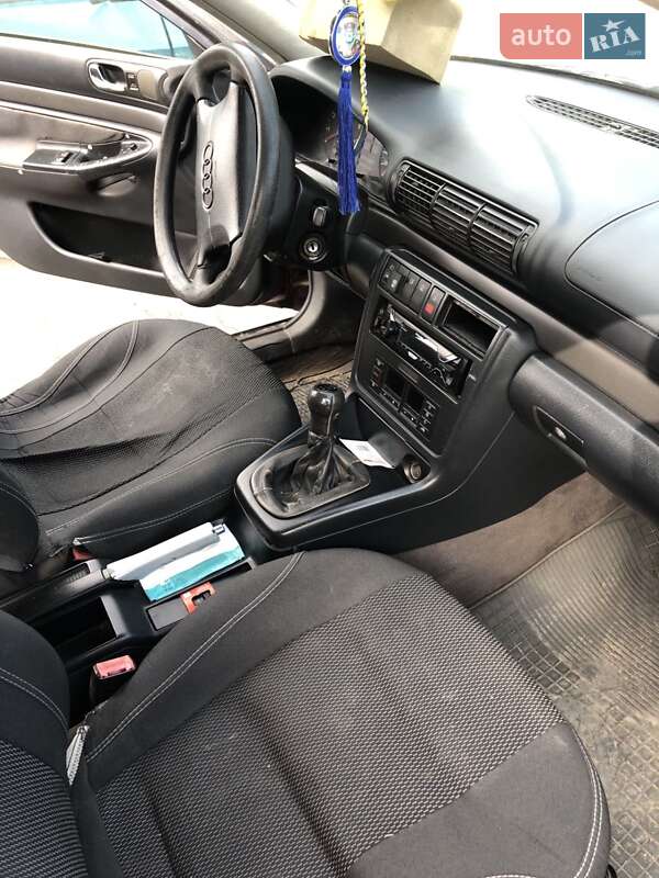 Седан Audi A4 1997 в Оратове фото 6 Седан Audi A4 1997 в Оратове