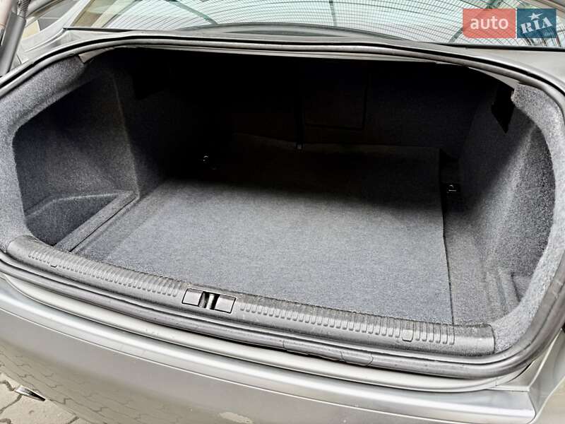 Седан Audi A4 2001 в Дрогобичі
