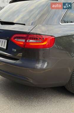 Універсал Audi A4 2012 в 