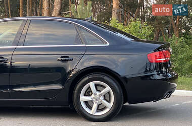 Седан Audi A4 2011 в 