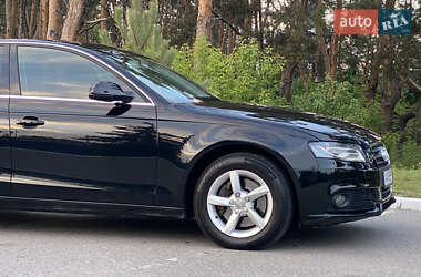 Седан Audi A4 2011 в 