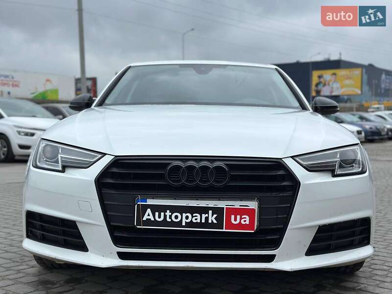 Седан Audi A4 2019 в Львові