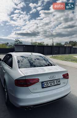 Седан Audi A4 2013 в 