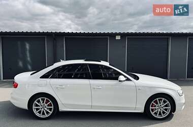 Седан Audi A4 2013 в 