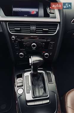 Седан Audi A4 2013 в 