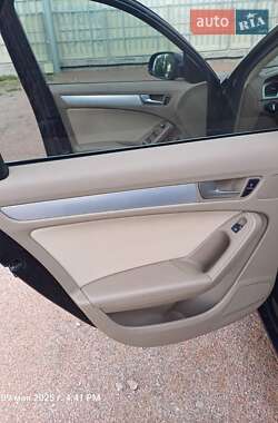 Седан Audi A4 2011 в 