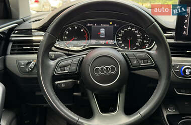 Седан Audi A4 2020 в 