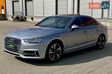 Седан Audi A4 2017 в 