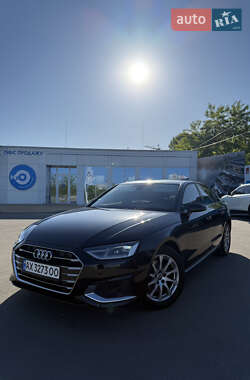 Седан Audi A4 2020 в Киеве