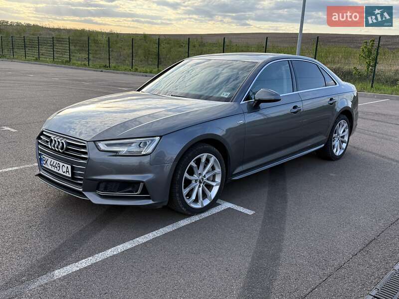 Седан Audi A4 2019 в Ровно