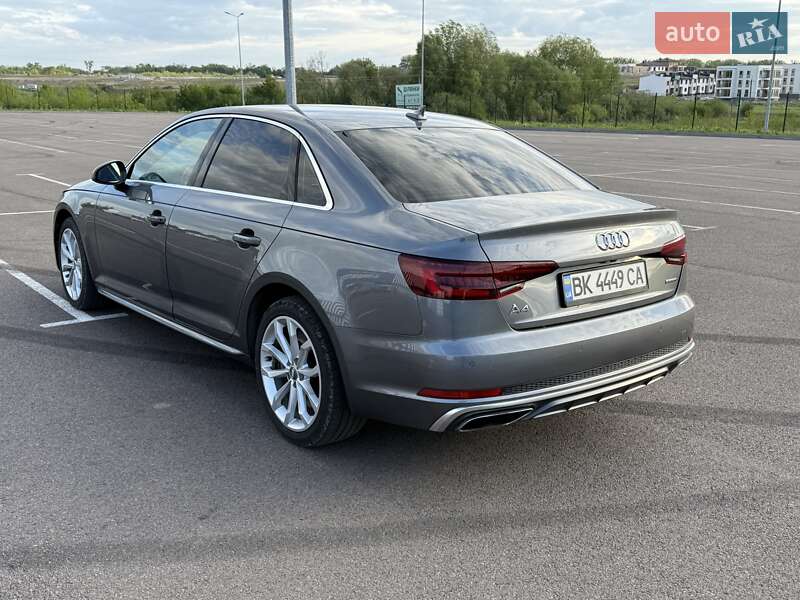 Седан Audi A4 2019 в Ровно