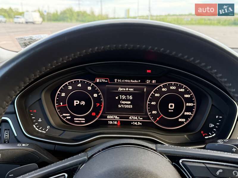 Седан Audi A4 2019 в Ровно