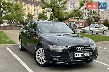 Седан Audi A4 2012 в Киеве