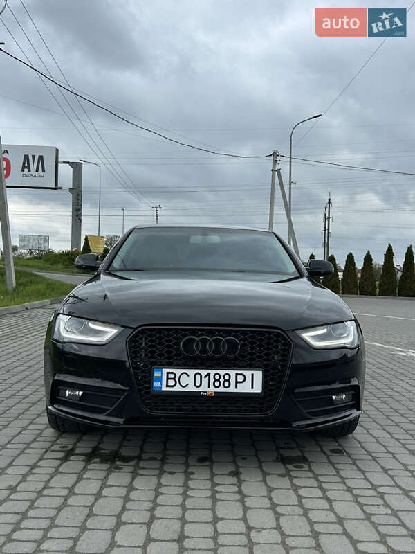 Седан Audi A4 2013 в Львове