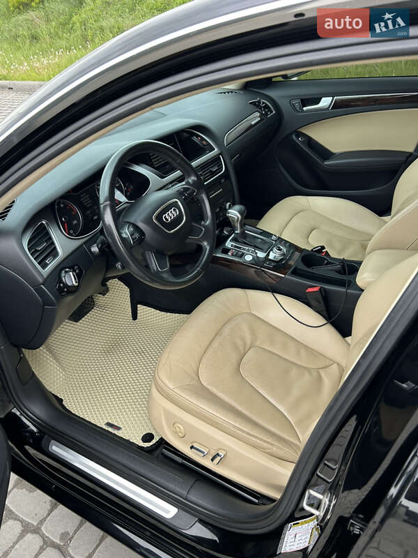 Седан Audi A4 2013 в Львове