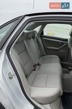 Седан Audi A4 2006 в 