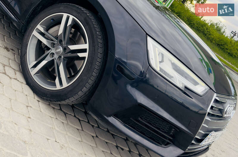 Седан Audi A4 2015 в Золочеве