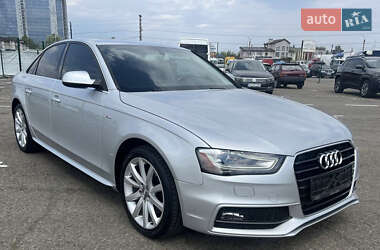 Седан Audi A4 2013 в 