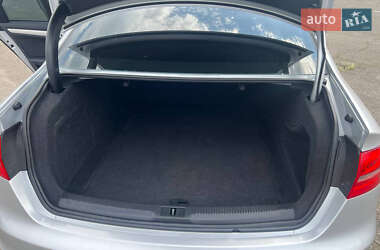 Седан Audi A4 2013 в 