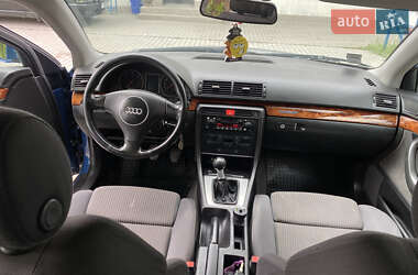 Седан Audi A4 2002 в 