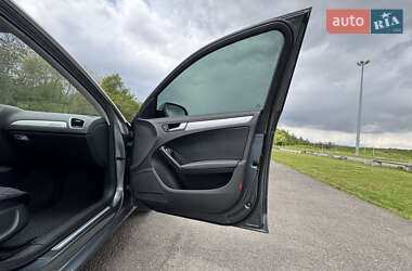 Седан Audi A4 2012 в 