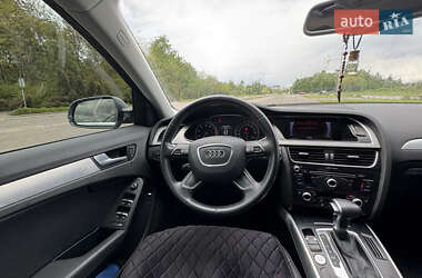 Седан Audi A4 2012 в 
