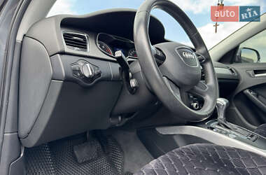 Седан Audi A4 2012 в 