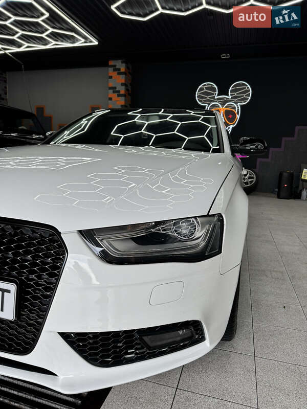 Седан Audi A4 2013 в Житомире