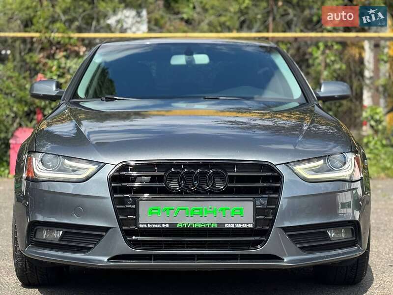 Седан Audi A4 2012 в Одесі