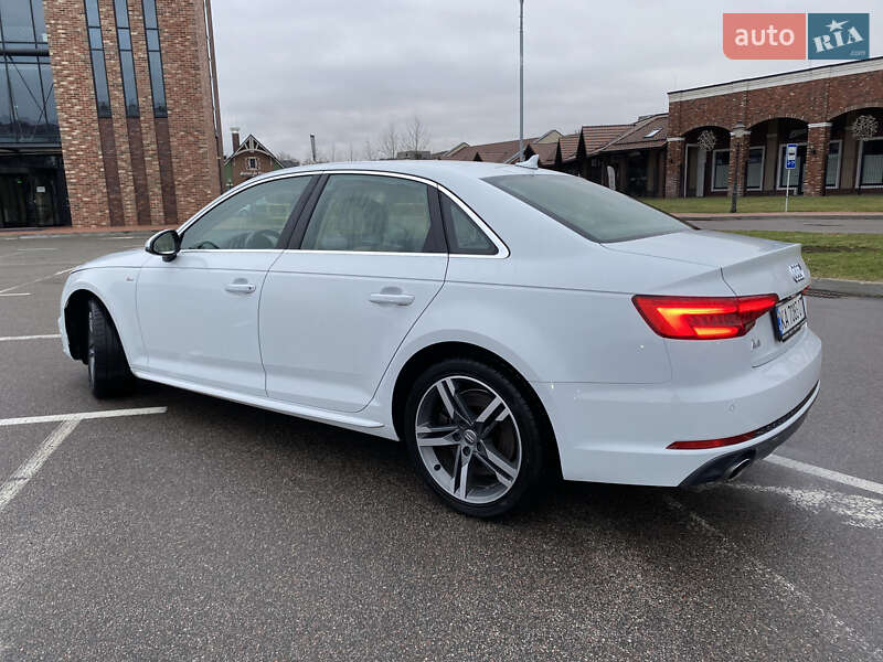 Седан Audi A4 2016 в Киеве