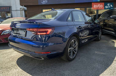 Седан Audi A4 2019 в 
