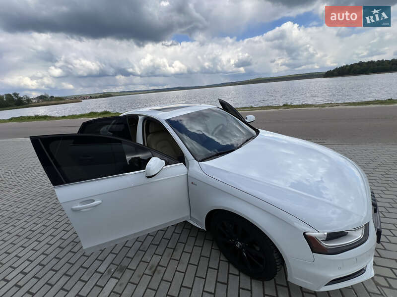 Седан Audi A4 2014 в Львові