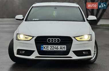 Универсал Audi A4 2015 в 