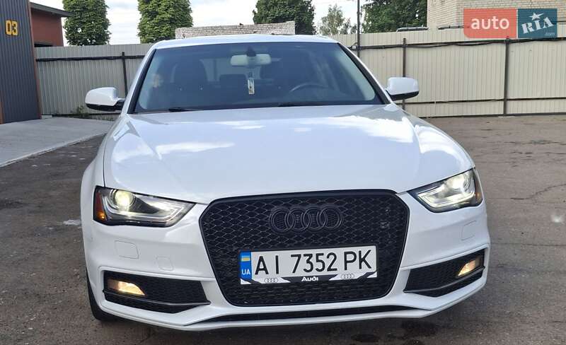 Седан Audi A4 2013 в 