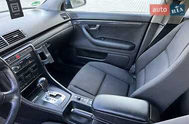Седан Audi A4 2001 в 