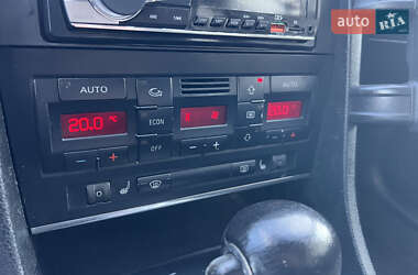 Седан Audi A4 2001 в 