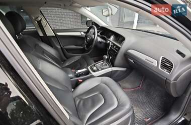 Седан Audi A4 2013 в 