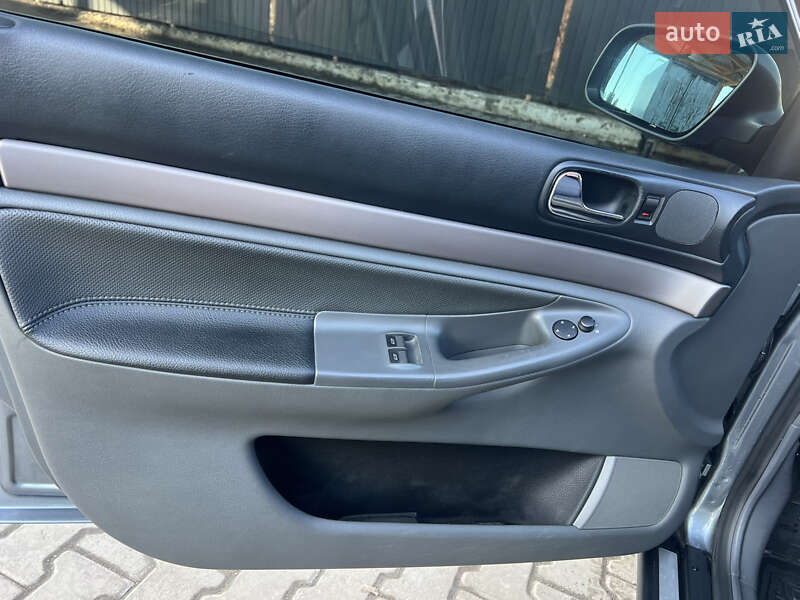 Универсал Audi A4 2001 в Хмельницком