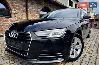 Седан Audi A4 2018 в 