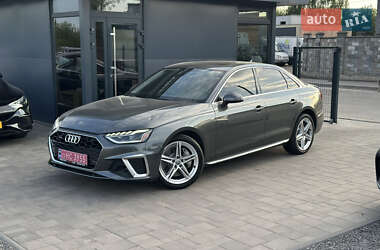Седан Audi A4 2020 в 