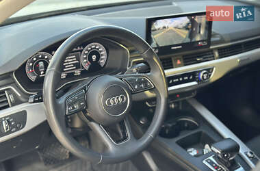 Седан Audi A4 2020 в 