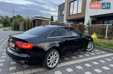 Седан Audi A4 2015 в 