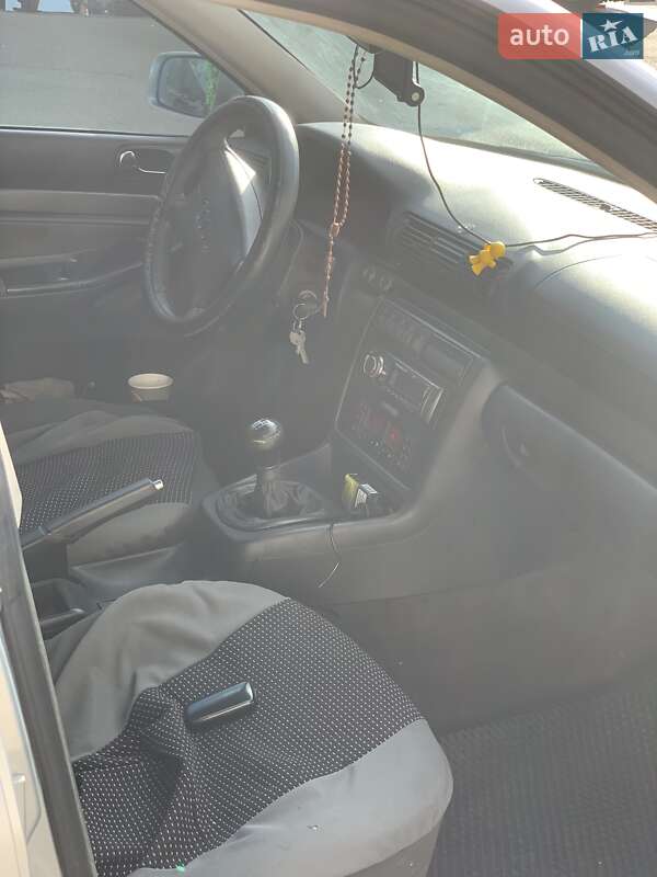 Универсал Audi A4 1997 в Киеве