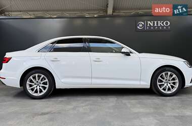 Седан Audi A4 2017 в 