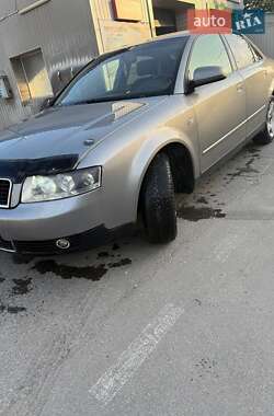Седан Audi A4 2002 в 