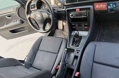 Седан Audi A4 2002 в 