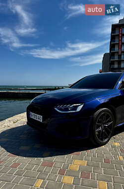 Седан Audi A4 2020 в 
