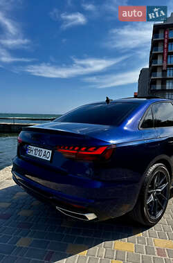 Седан Audi A4 2020 в 